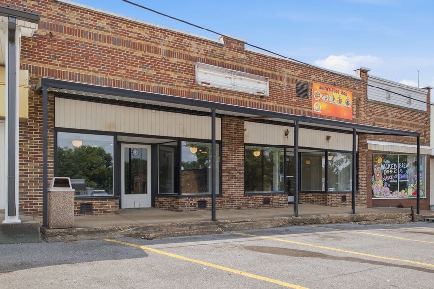 More Photos Of 1029 Park St, Westmoreland Storefront Retail Office For Sale