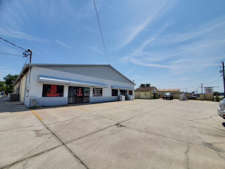 More Photos Of 3545 Recker Hwy, Winter Haven Warehouse For Sale