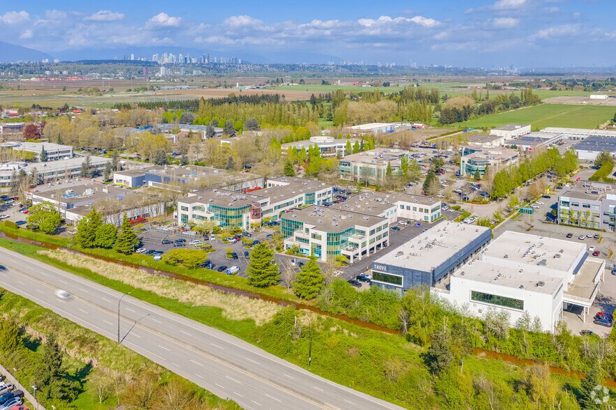More Photos Of 13353 Commerce Pky, Richmond Office For Lease