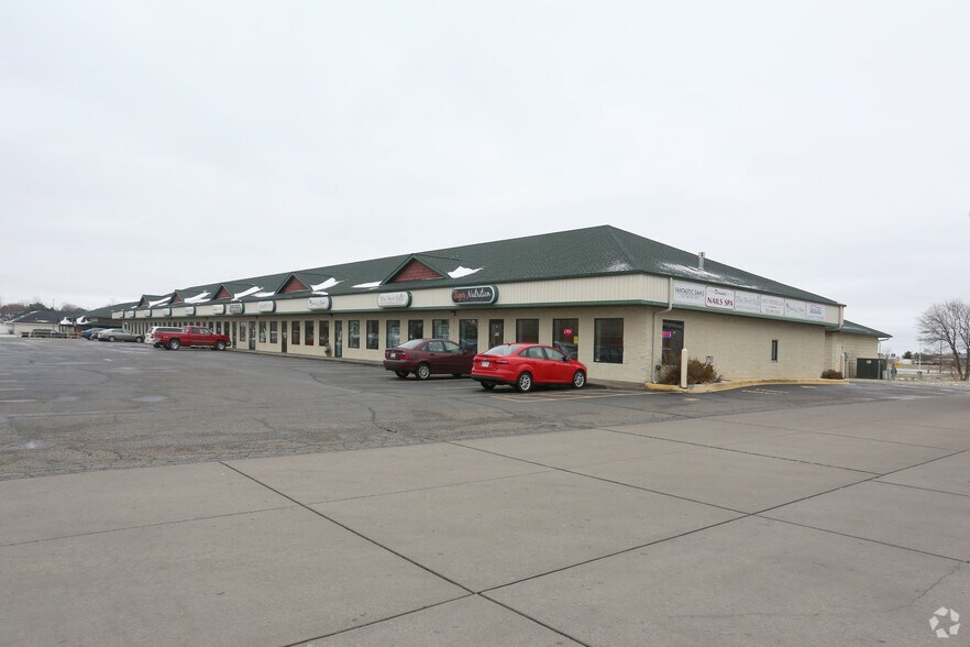 More Photos Of 228 Paperjack Dr, New Richmond Storefront Retail Office For Lease