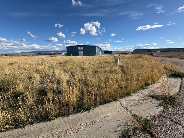 More Photos Of 8560 Delta Dr, Casper Warehouse For Lease
