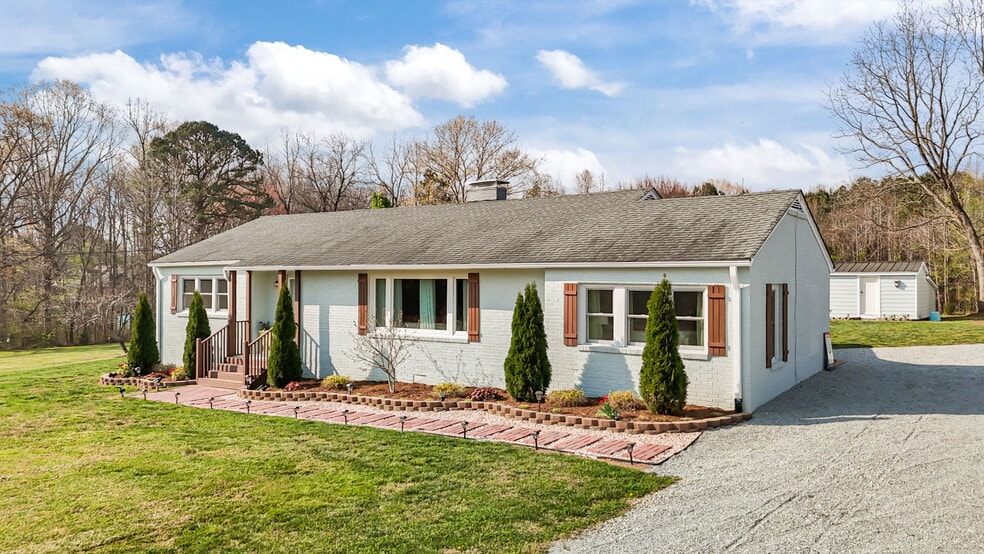 More Photos Of 10612 Durham Rd, Timberlake Flex For Sale