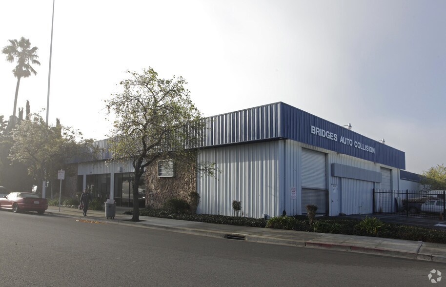 Primary Photo Of 25733 Dollar St, Hayward Auto Repair For Lease