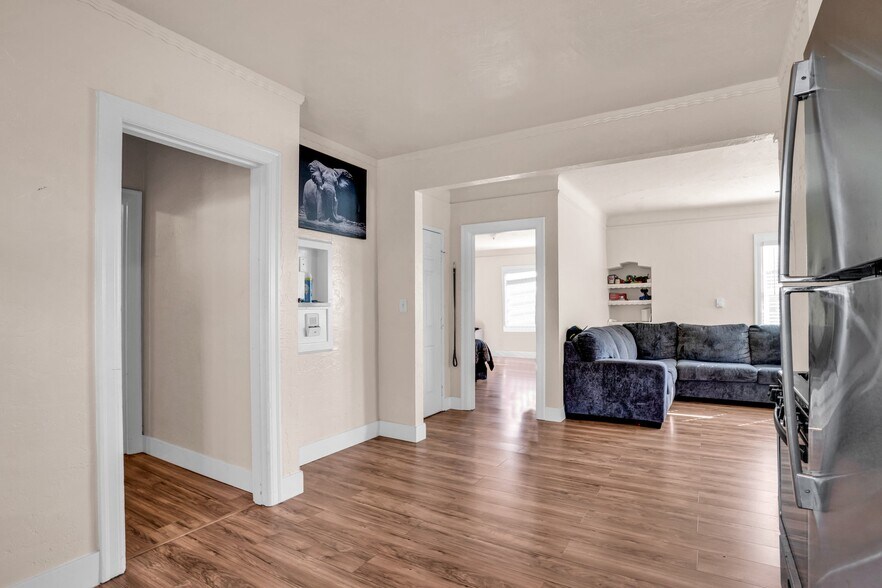 More Photos Of 25-45 W 10th St, Pittsburg Apartments For Sale