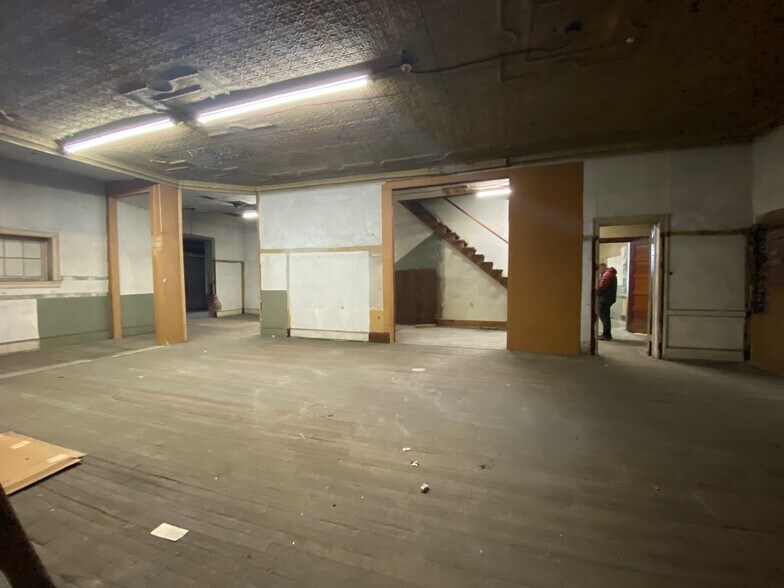 More Photos Of 130 Durand Ave, Trenton Warehouse For Lease