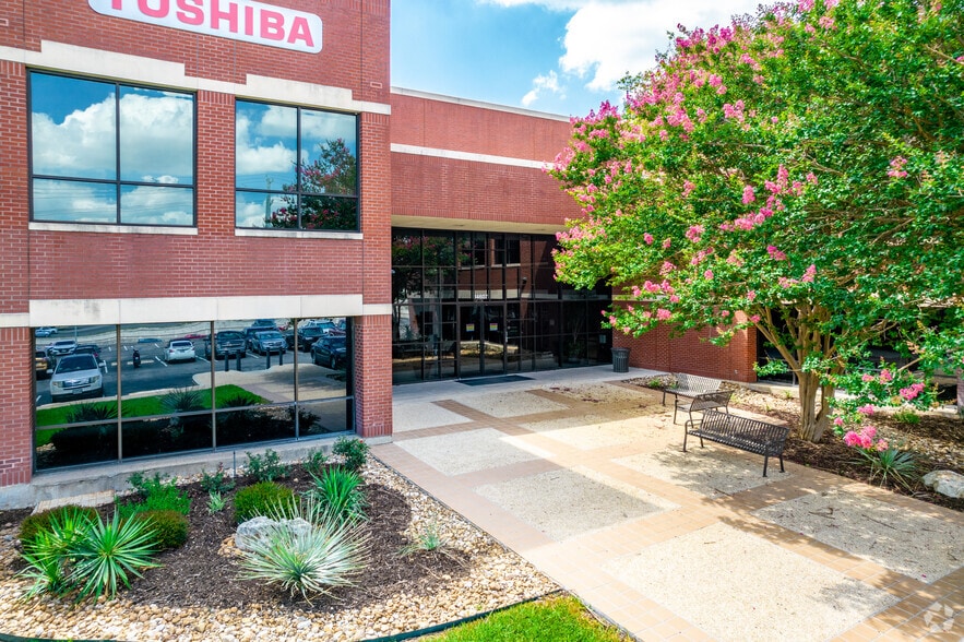 More Photos Of 14607 San Pedro Ave, San Antonio Office For Lease