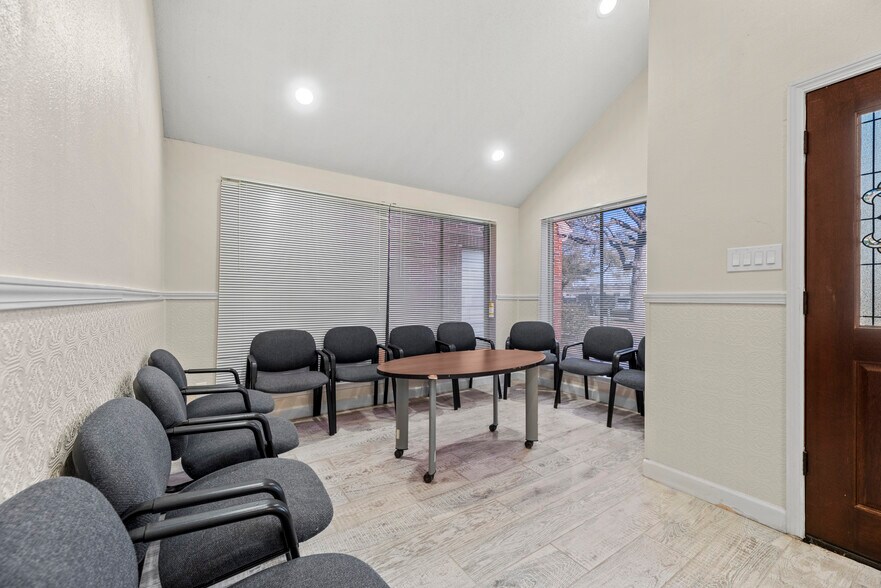 More Photos Of 11111 Jones Rd, Houston Medical For Lease