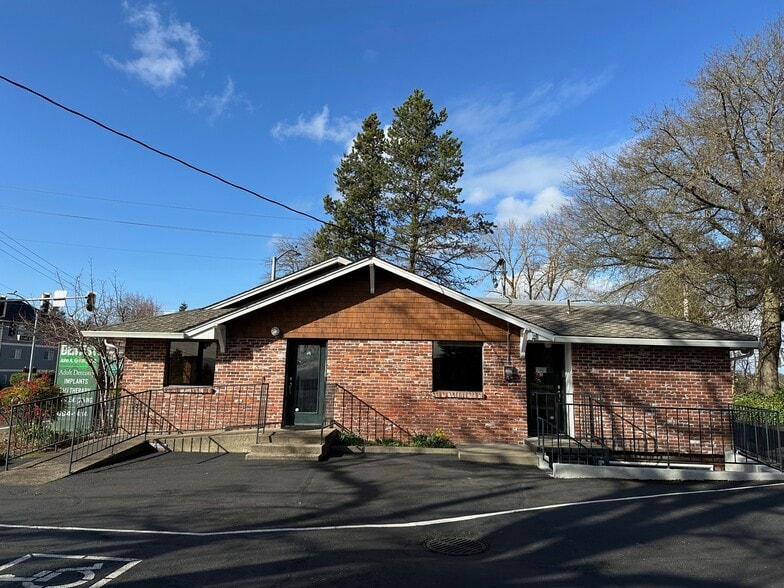 More Photos Of 1415 GRAND Blvd, Vancouver Medical For Sale