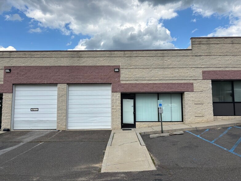 More Photos Of 110 Harmon Dr, Blackwood Light Distribution For Lease
