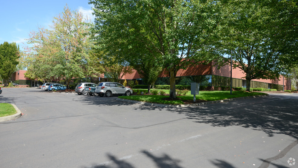 Primary Photo Of 9500-9560 SW Nimbus Ave, Beaverton Flex For Lease