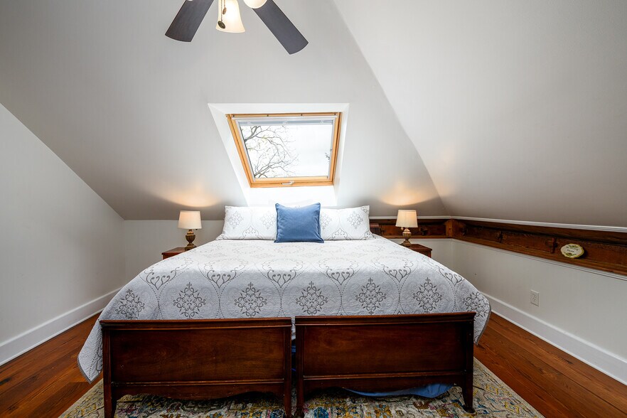 More Photos Of 1526 Highway 255 N, Sautee Nacoochee Hotel For Sale