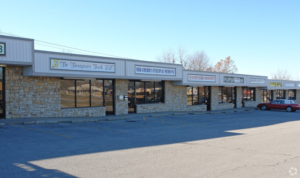 More Photos Of 1200-1216 SW East US-40 Hwy, Blue Springs Medical For Sale