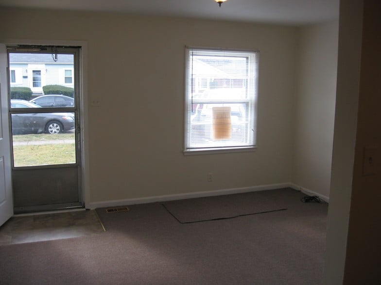 More Photos Of 405-407 Morrison Ave, Lexington Apartments For Sale