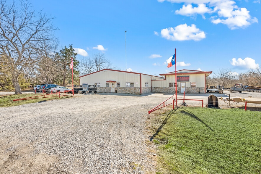 More Photos Of 204 County Road 4225, Bonham Industrial For Sale