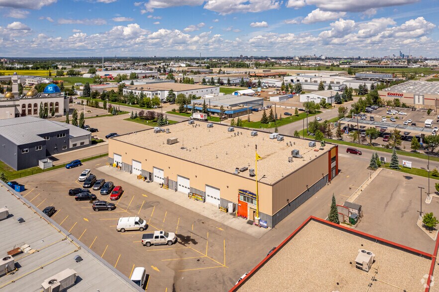 More Photos Of 9169 25th Ave NW, Edmonton Showroom For Lease