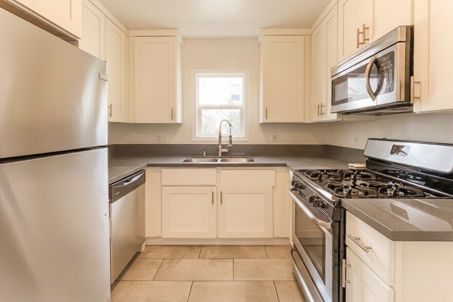 More Photos Of 334-338 1/2 S Witmer St, Los Angeles Apartments For Sale