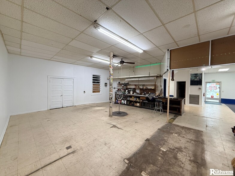 More Photos Of 1058 S Florida Ave, Lakeland Storefront Retail Office For Sale