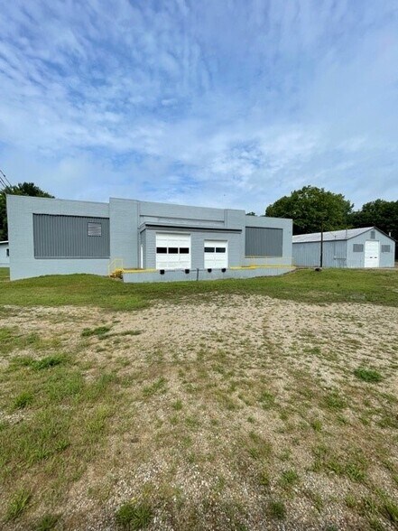 More Photos Of 5250 Saint Joseph Ave, Stevensville Warehouse For Lease