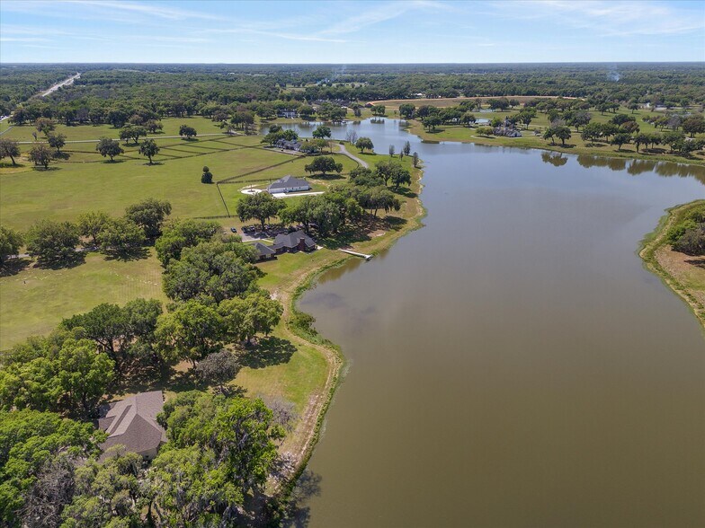 More Photos Of 15400 S US Highway 301, Summerfield Office For Sale