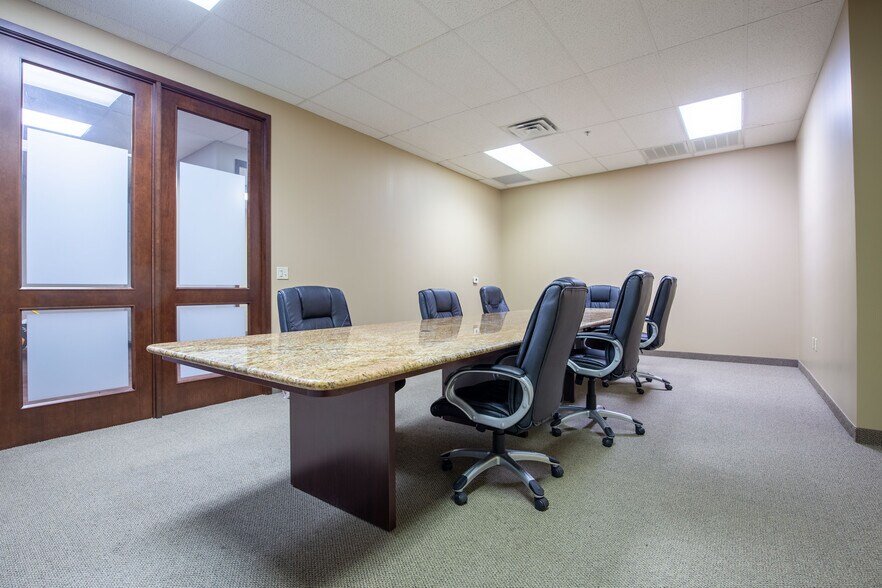 More Photos Of 1022 S Greenville Ave, Allen Unknown For Lease