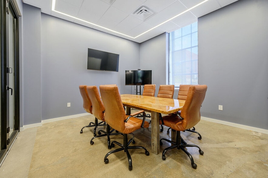 More Photos Of 217 A Barnes W st, Wilson Office For Lease