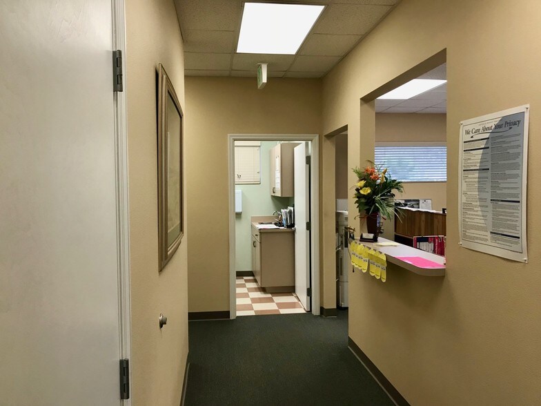 More Photos Of 305 S Childs St, Leesburg Medical For Sale