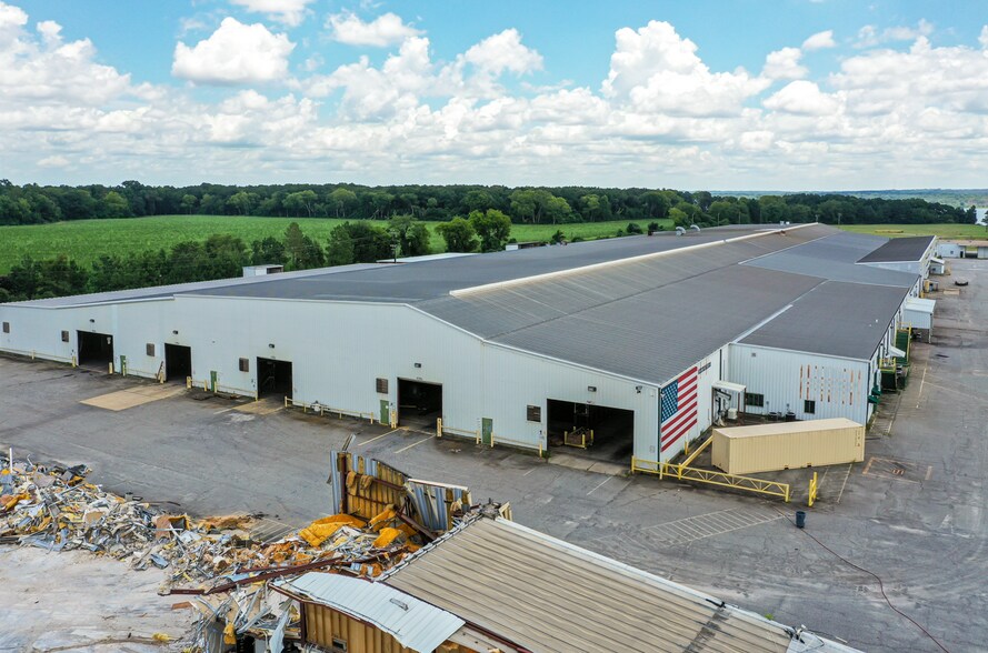 More Photos Of 1150 State Docks Rd, Eufaula Warehouse For Sale