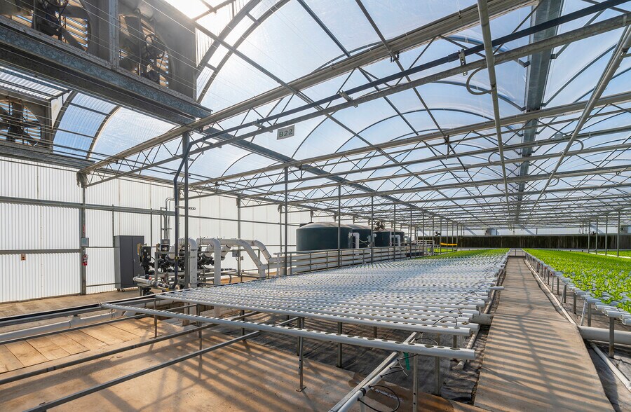 More Photos Of 2075 N Twin Oaks Valley Rd, San Marcos Garden Center For Lease