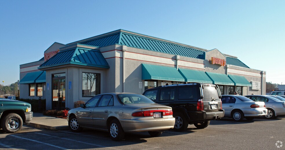 More Photos Of 2800-2806 Raleigh Rd, Wilson Unknown For Lease