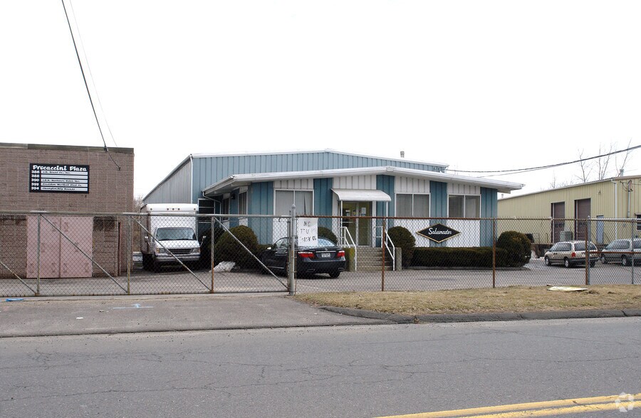 More Photos Of 396 Ledyard St, Hartford Light Manufacturing For Lease