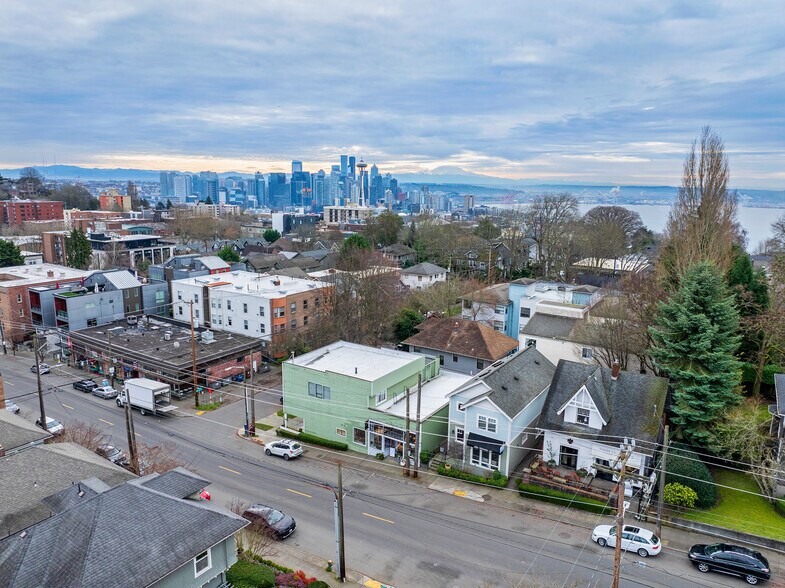 More Photos Of 407 W Galer St, Seattle Freestanding For Sale
