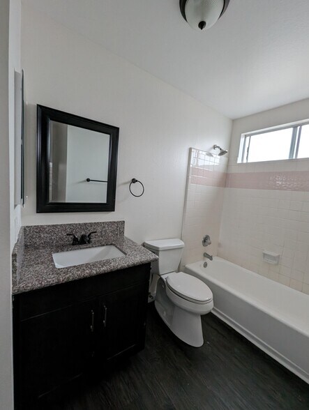 More Photos Of 16015 Halldale Ave, Gardena Multifamily For Sale