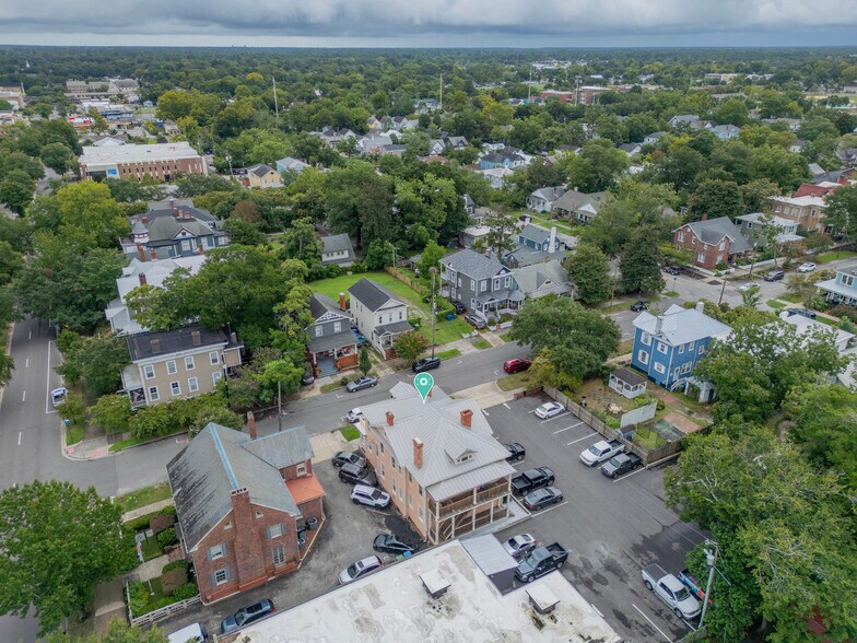 More Photos Of 8 S 7th St, Wilmington Office For Sale