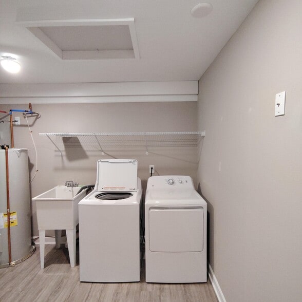 More Photos Of 26700 Orchard Lake Rd, Farmington Hills Apartments For Sale