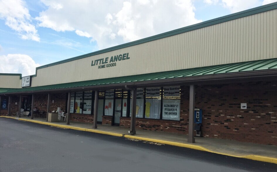 More Photos Of 744 N Main St, Fuquay Varina Unknown For Lease