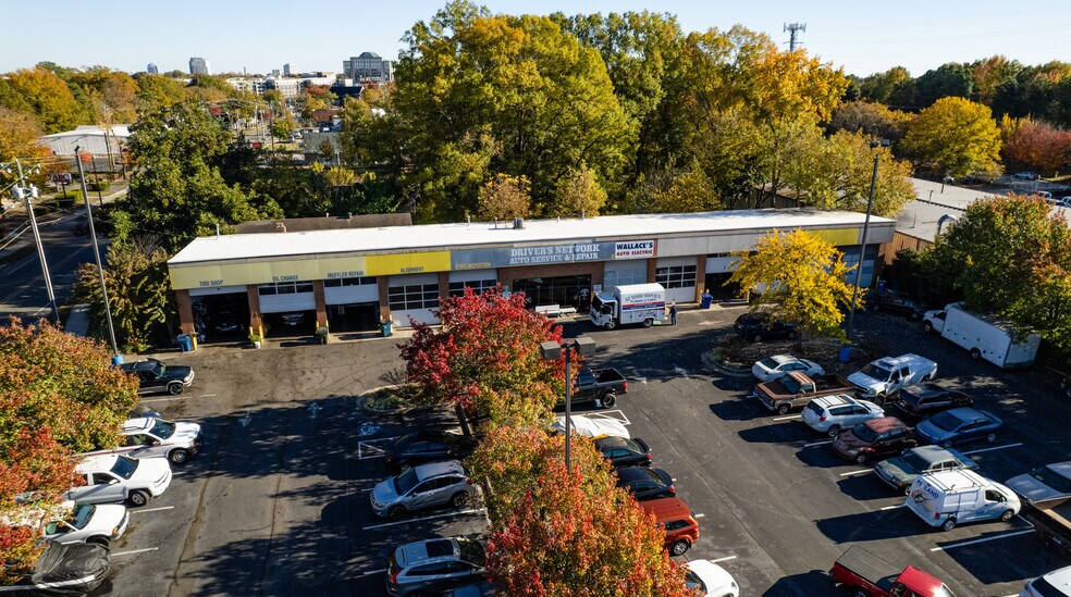 More Photos Of 2813 Hillsborough Rd, Durham Auto Repair For Lease