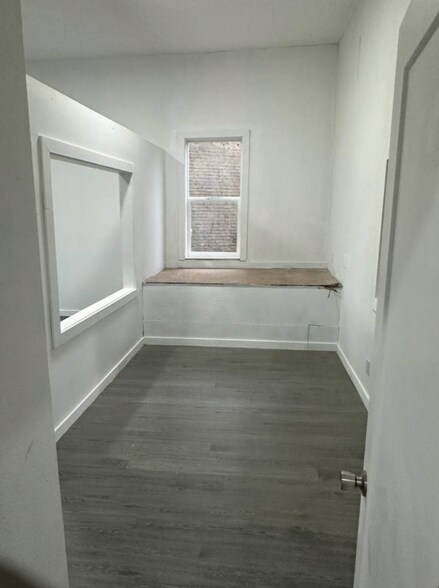 More Photos Of 5601 Rainier Ave S, Seattle General Retail For Lease