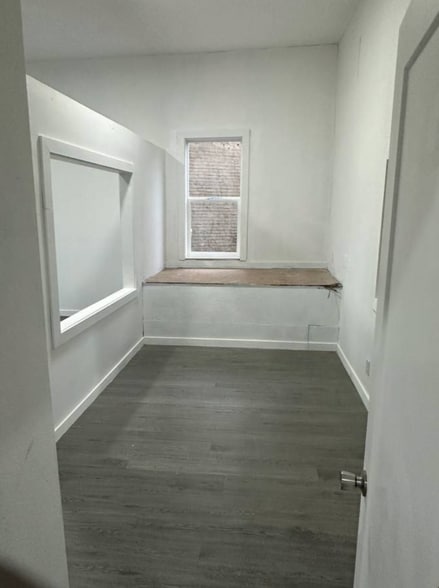 More Photos Of 5601 Rainier Ave S, Seattle General Retail For Lease