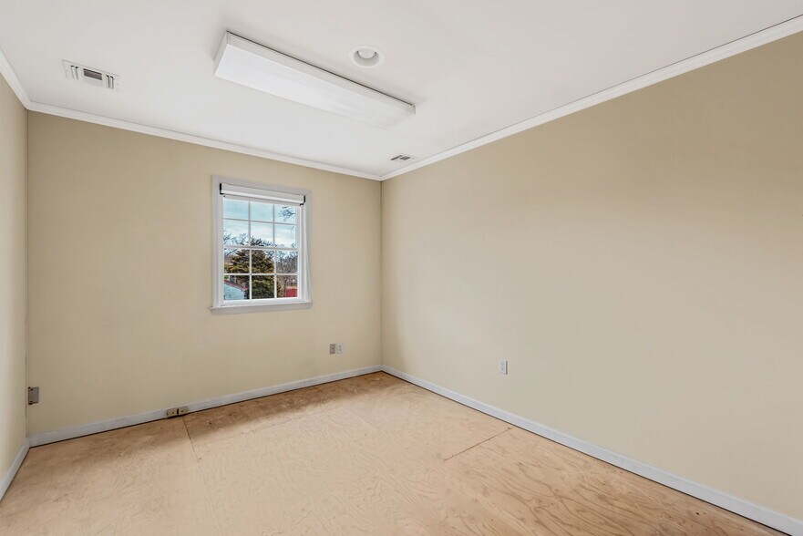 More Photos Of 1360 Montauk Hwy, Mastic Office For Lease