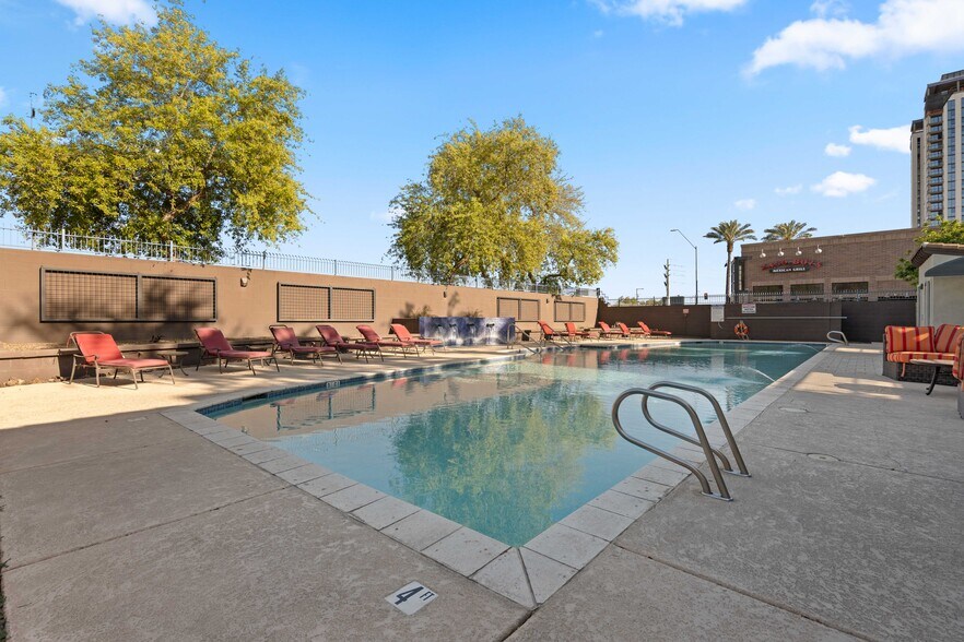 More Photos Of 610 E Roosevelt St, Phoenix Storefront Retail Residential For Sale