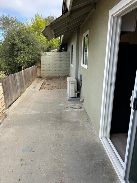 More Photos Of 1051 Meadow Lake Dr, Vista Apartments For Sale