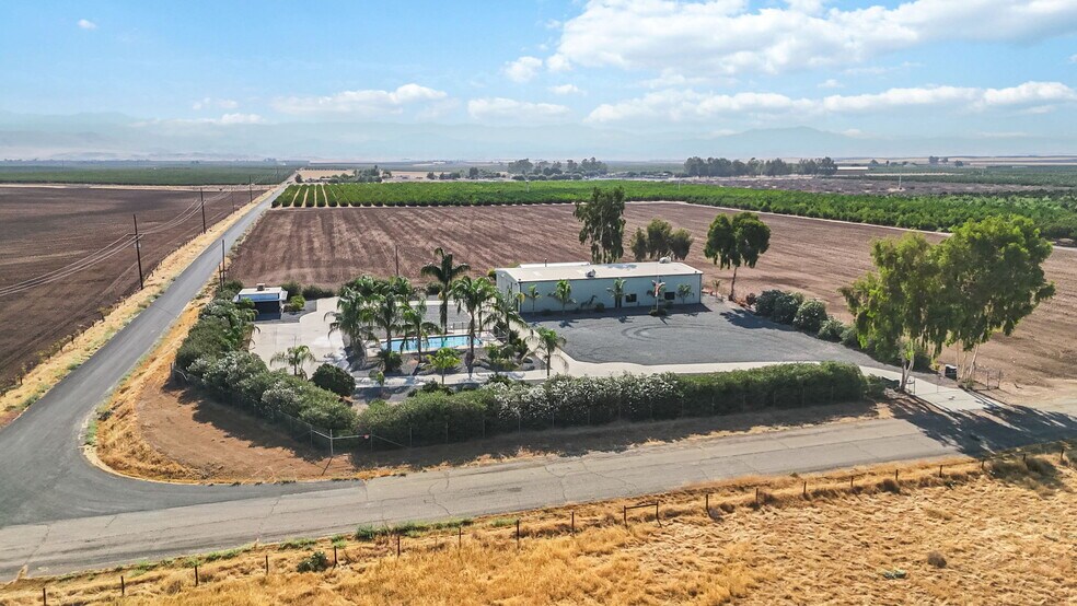 More Photos Of 23259 Avenue 64 Ave, Ducor Warehouse For Sale