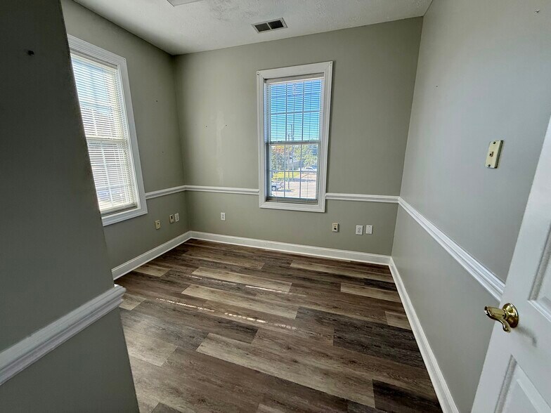 More Photos Of 2915 Raeford Rd, Fayetteville Medical For Lease