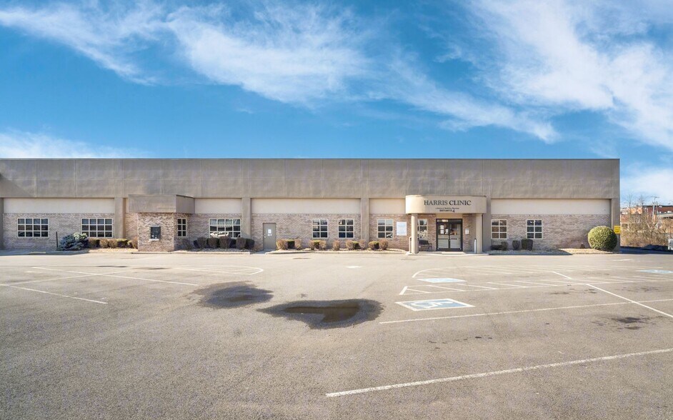 More Photos Of 420 W Morris Blvd, Morristown Medical For Lease