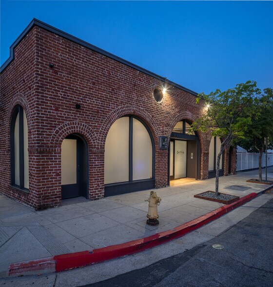 More Photos Of 880 E Broadway, Glendale Loft Creative Space For Sale