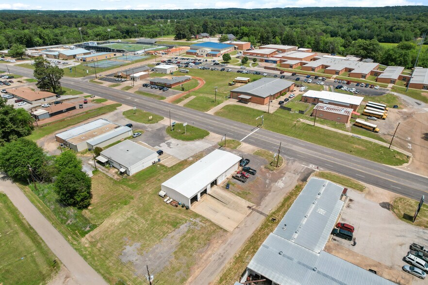 More Photos Of 1416 Linda Dr, Daingerfield Auto Repair For Sale