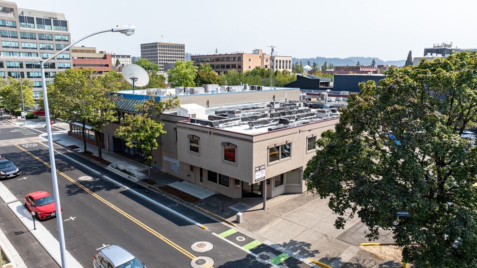 More Photos Of 142 W 8th Ave, Eugene Office For Sale