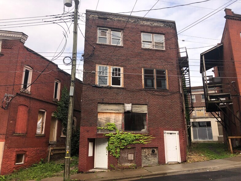 More Photos Of 7 Avenue D, Johnson City Storefront Retail Residential For Sale
