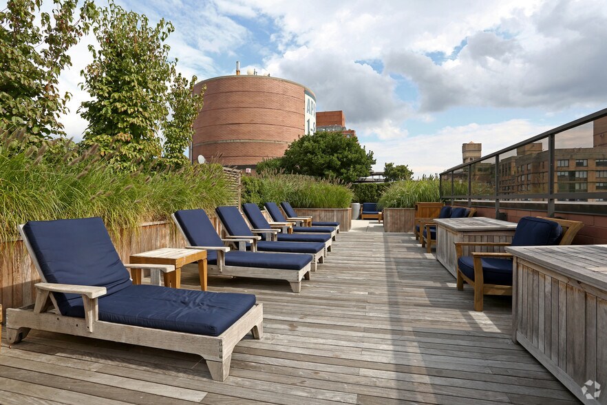 More Photos Of 175 E 96th St, New York Apartments For Lease