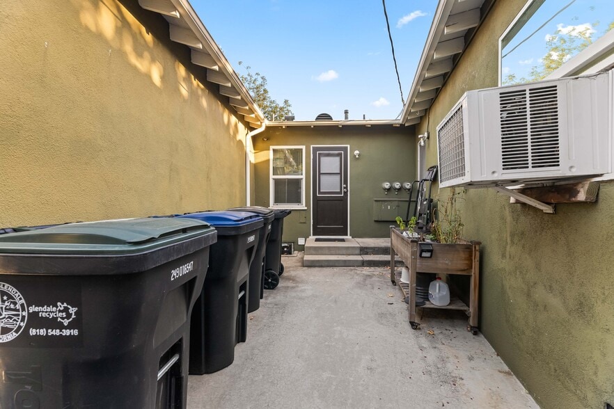 More Photos Of 1717 E Chevy Chase Dr, Glendale Multifamily For Sale